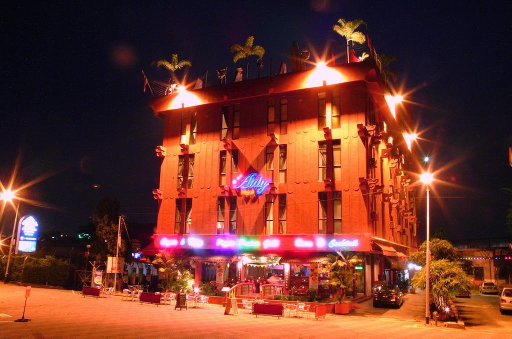 Aldy Hotel Stadthuys Malacca Exterior foto